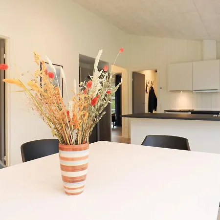 8 Person Holiday In Fjerritslev